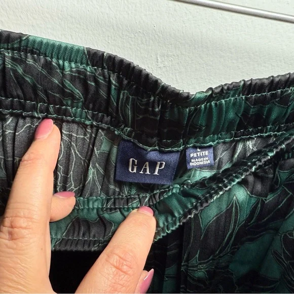 NWOT Gap Satin Crinkle Pants- size large Petite - Picture 5 of 6